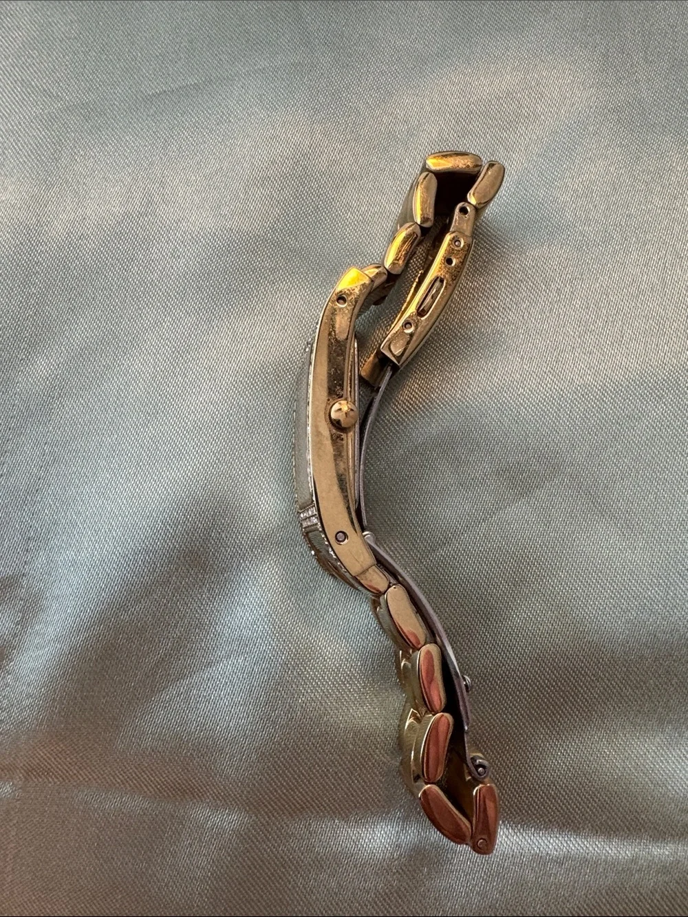 Guess shiny gold
